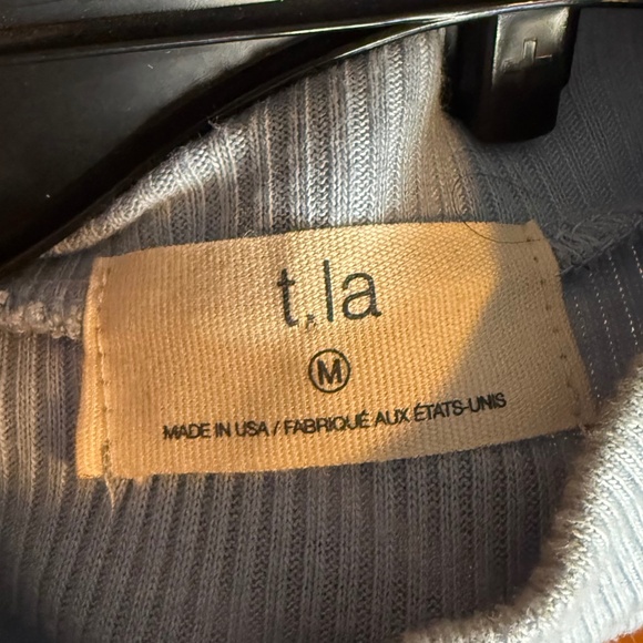 Anthropologie Ruffle Sleeve Top - Picture 4 of 4